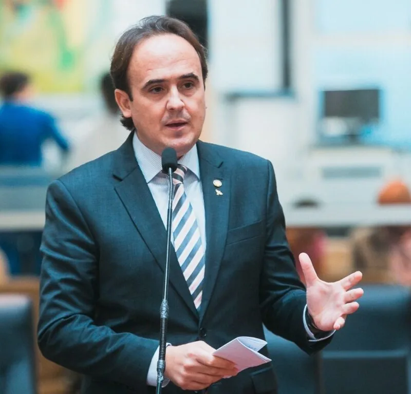 FOTO: Deputado Carlos Humberto na ALESC